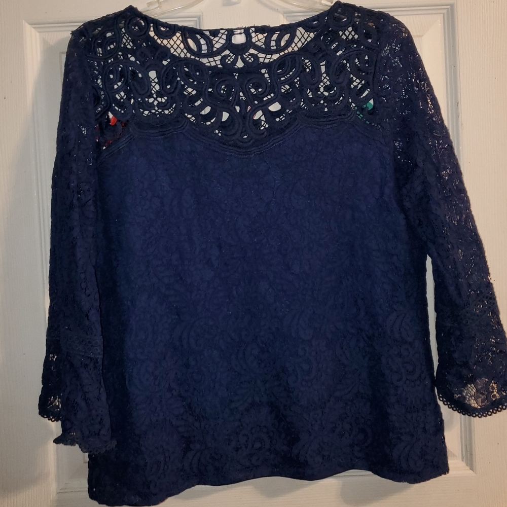 5 for $25 | Rafaella Floral Lace Crochet Neck Quarter Sleeve Blouse *Slight Flaw - Picture 7 of 10